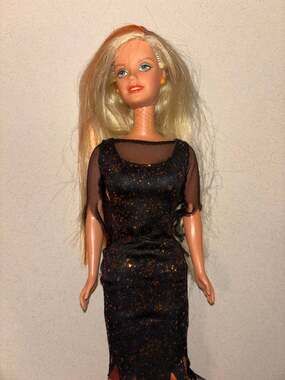 2000 Special Edition Enchanted Halloween Barbie by Mattel